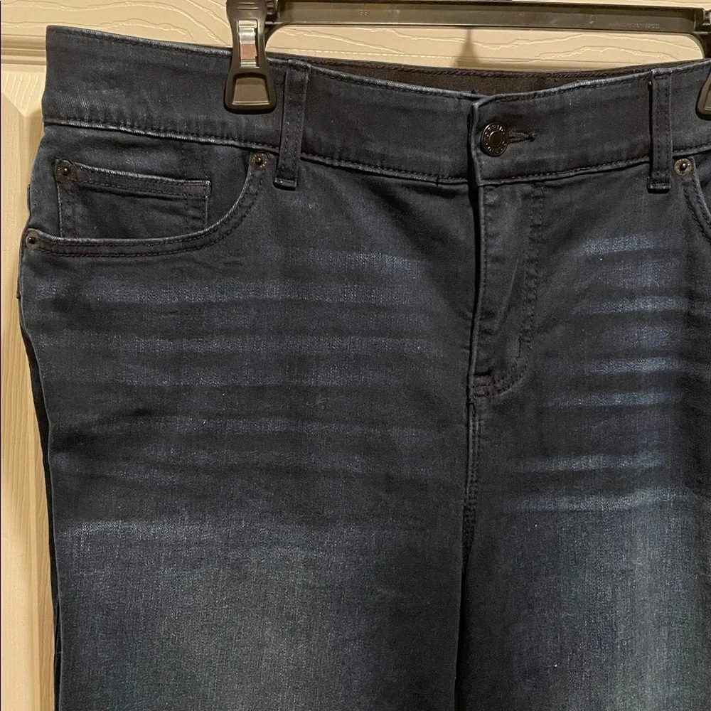 Torrid Bombshell Flare jeans - Picture 6 of 12